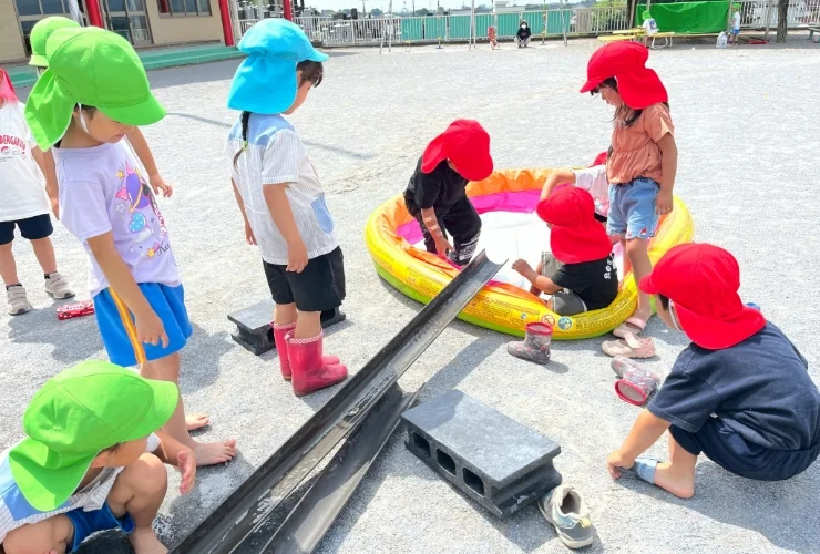 人とつながり、気持ちを伝え合う力